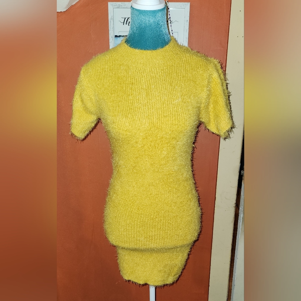 Yellow dress size S
